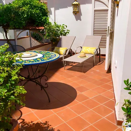 Syrene Sorrento Bed & Breakfast 4*
